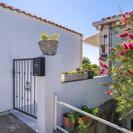 Anmarie With Free Parking Apartament *