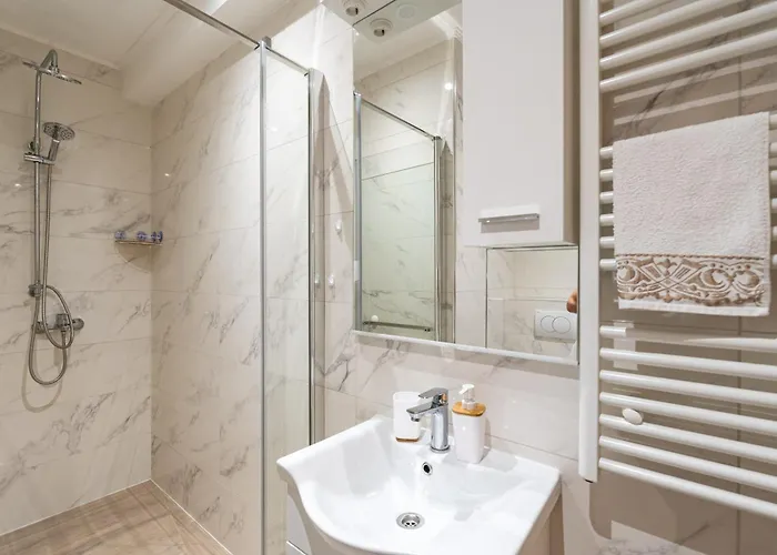 Anmarie With Free Parking Apartman